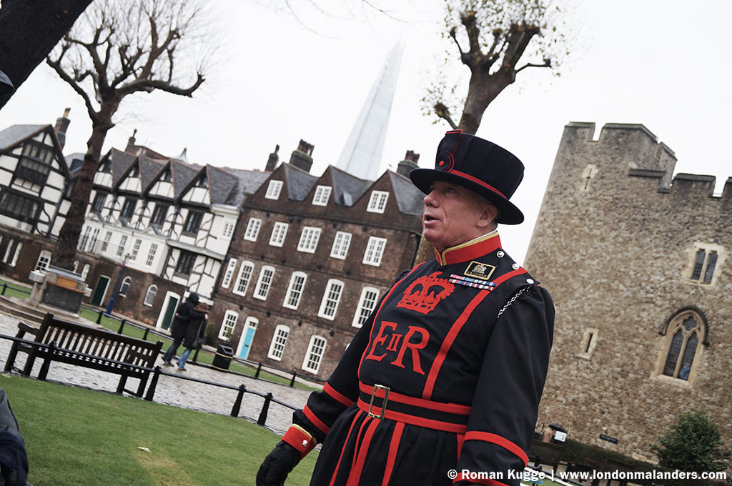 tower of london warden tour